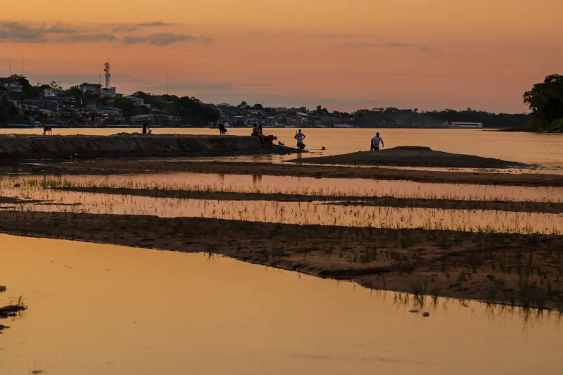 O rio não é mercadoria: a batalha das comunidades ribeirinhas e faveladas pelo direito à água